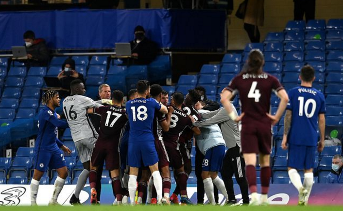  切尔西锋线集体迷失，水晶宫铁桶阵逼平豪门  