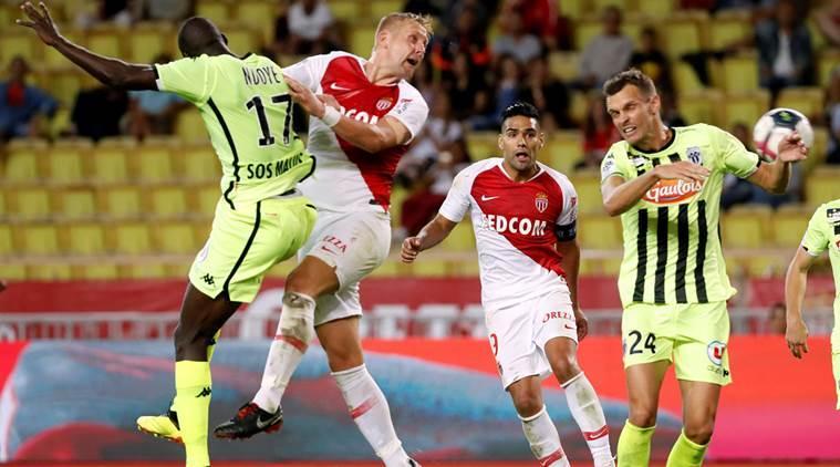  法甲黑马昂热五轮不败，冲击欧战席位势头强劲  