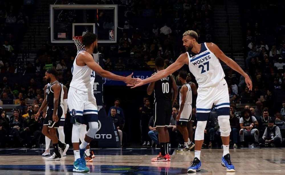 kaiyun.com- 爱德华兹隔扣戈贝尔，森林狼内线升级  